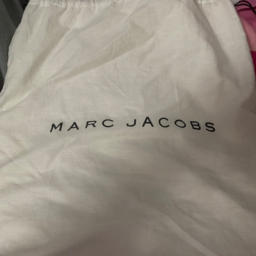 Marc Jacobs hot pink purse - Picture 7 of 7